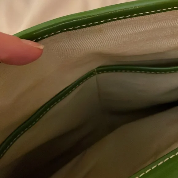 Etienne Aigner canvas bag with green trim. Perfect summer bag. Great condition - Picture 6 of 7